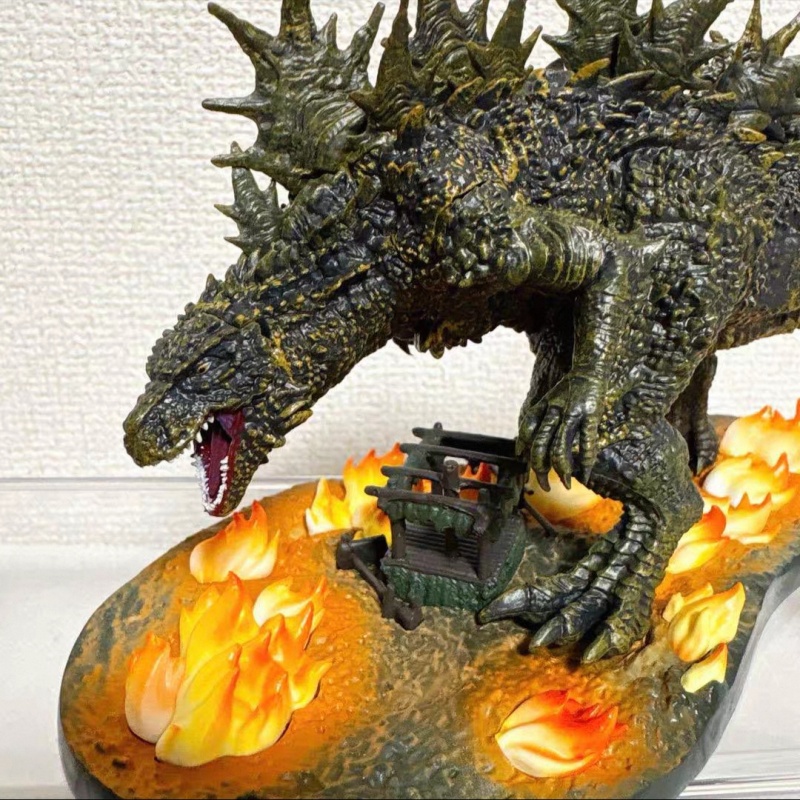 Ganz neu, auf Lager, Original  – Model Kit Godzilla Bewertung und Preis