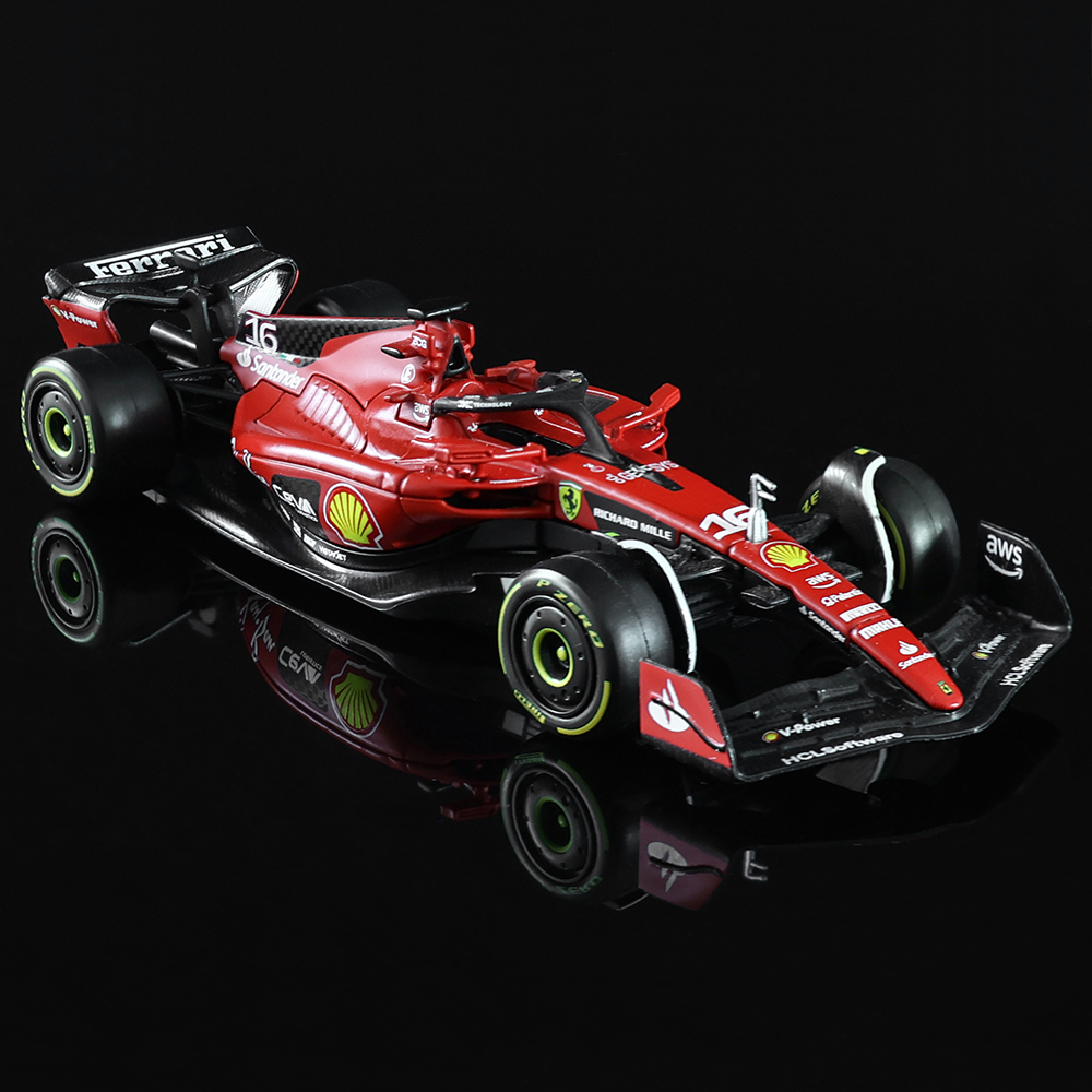 Bburago 1:43 NEU 2023 F1 Scude – Model Kit Ferrari Bewertung und Preis