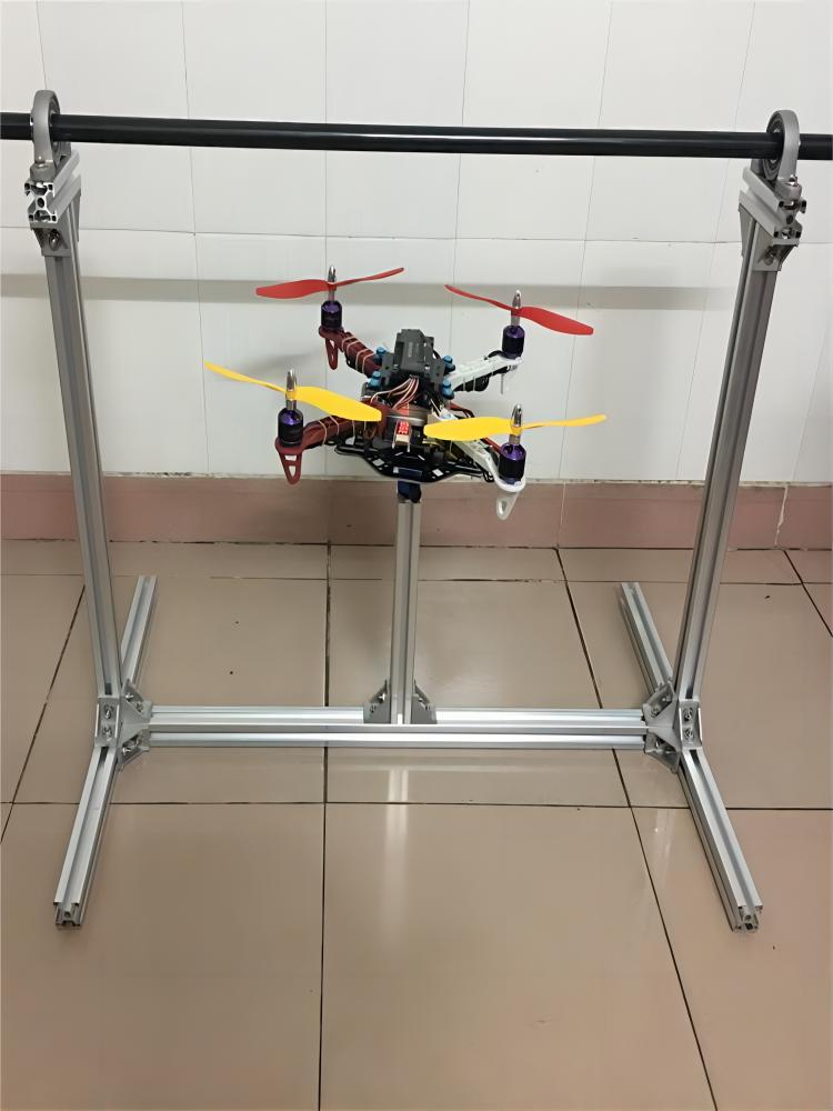 1m großer 4-Achsen-Modellflugz – Model Kit Fantasy Bewertung und Preis